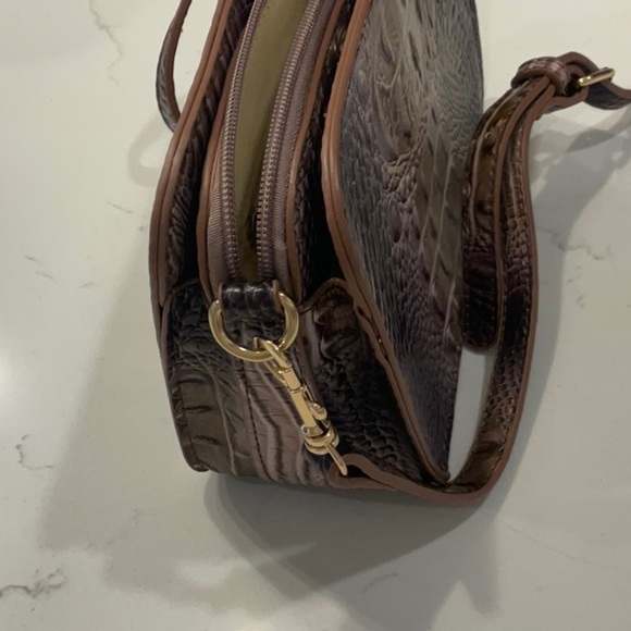 NWOT Elegant Brown Crocodile-Embossed Vinyl Women's Bag - Picture 5 of 6